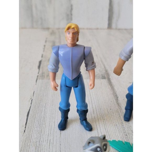Pocahontas Captain John Smith Miko flit toy figure Disney playset - Picture 3 of 10